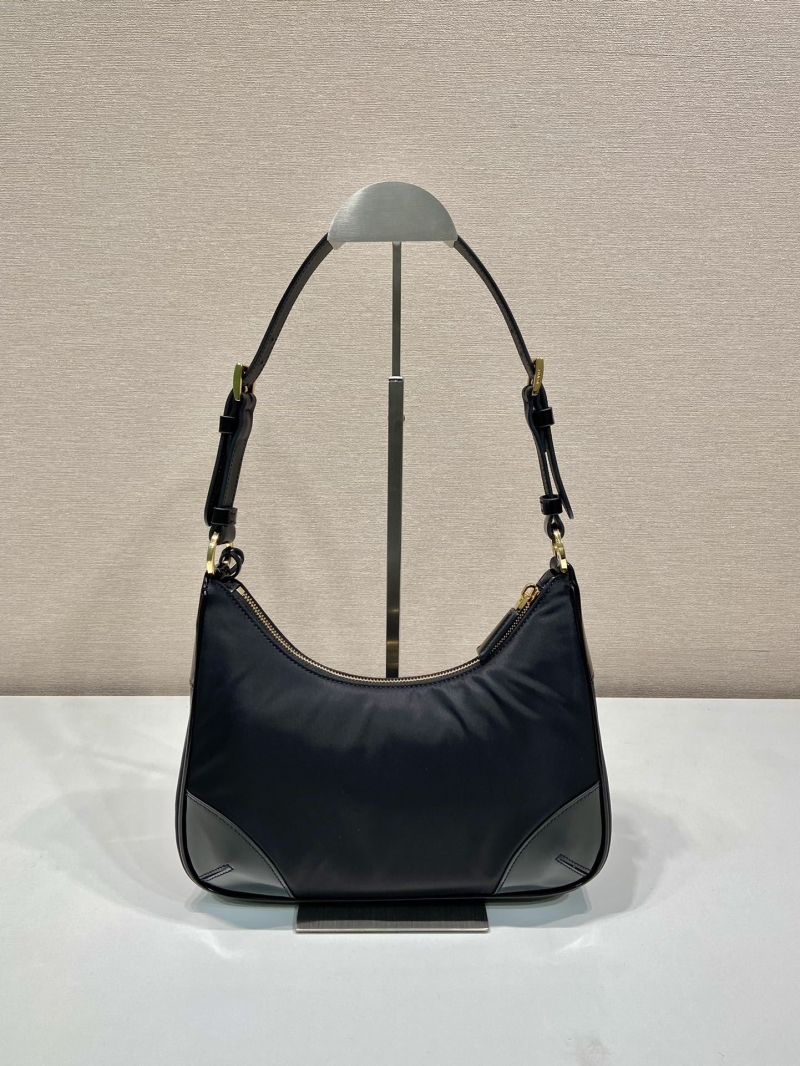 Pra*a hobo bags